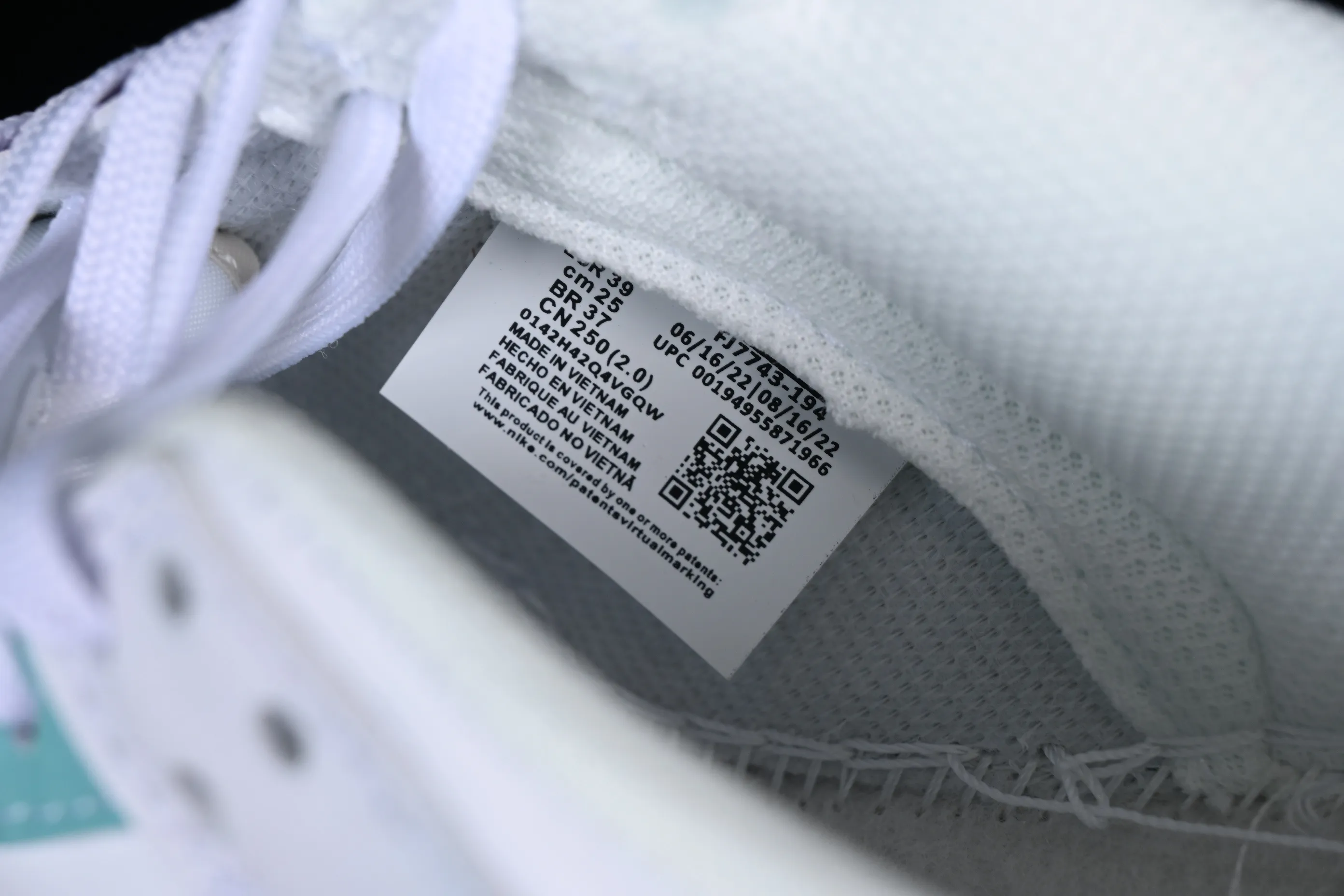 All Categories Nk SB Dunk Series Nk SB Dunk Low Low-top sneakers Cost-effective version Nk Dunk Low "Violet and Hyper Pink" gradient color SB low-top casual sneakers FJ7743-194